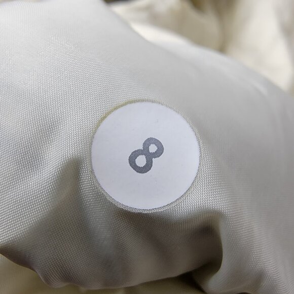 Lululemon Women's Black Cream 650 Fill Run Turn Around Reversible Jacket Size 8 - Picture 4 of 7